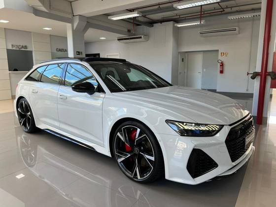 AUDI RS6 4.0 AVANT V8 TWINTURBO MHEV TIPTRONIC